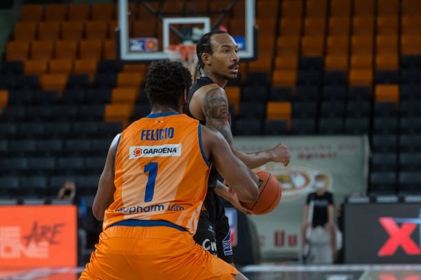 除了百米飞 除了百米飞