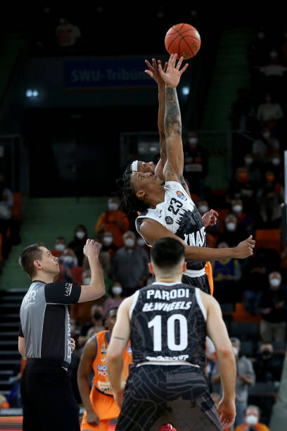 纷呈的赛事 纷呈的赛事