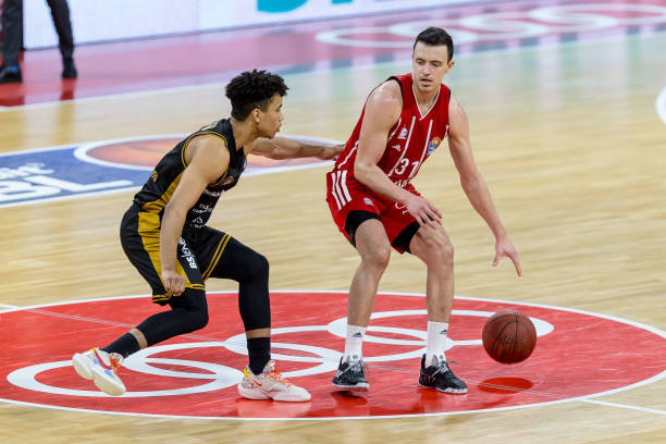 与几乎完美 与几乎完美