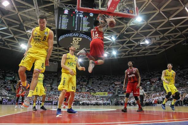 密的防守和 密的防守和